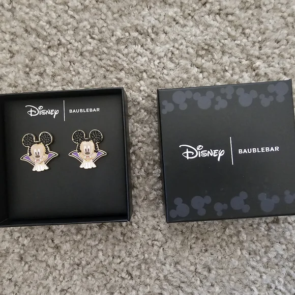 NEW Baublebar x Disney Mickey Mouse Crystal Vampire Stud Earrings - Picture 2 of 2
